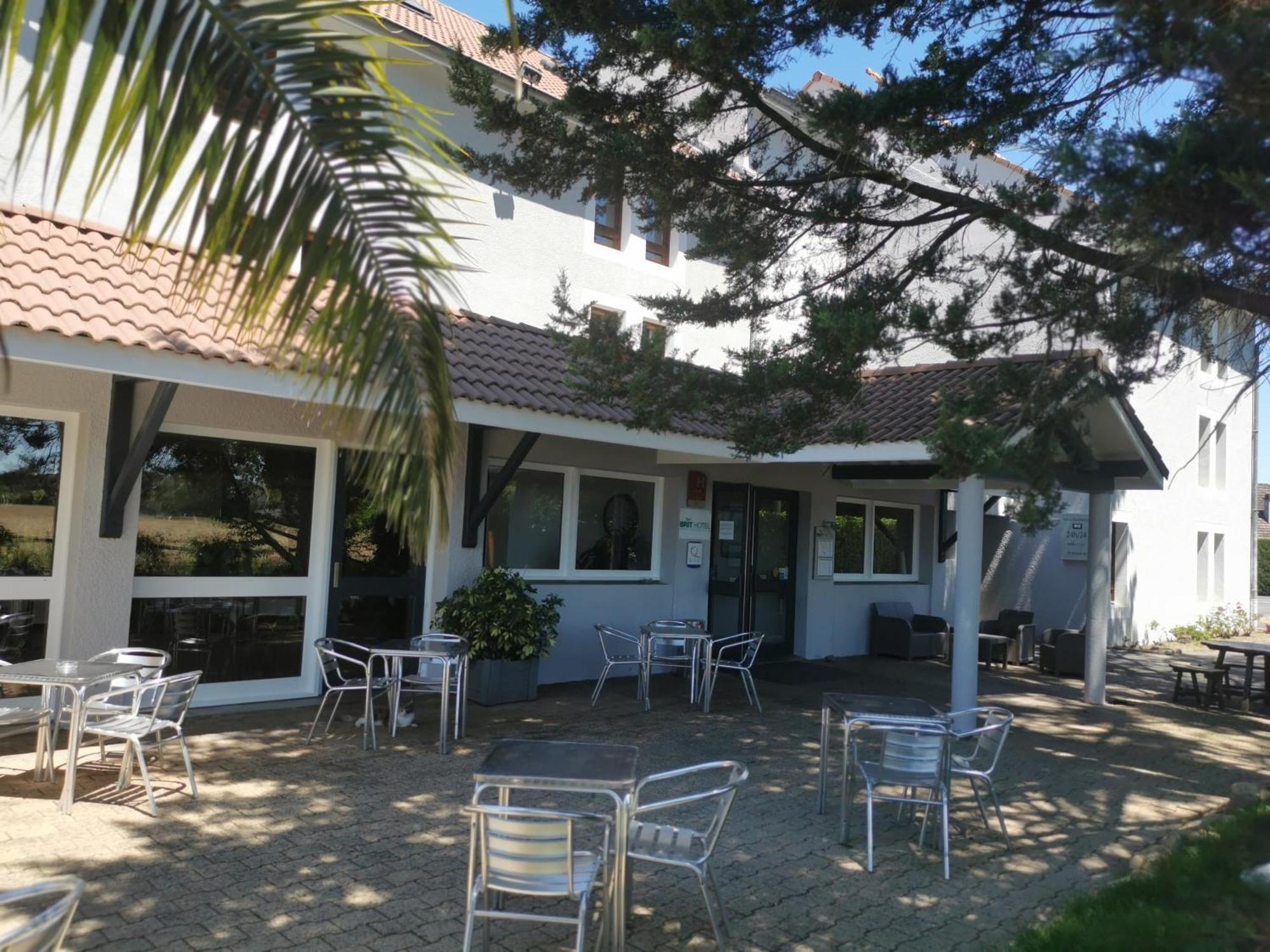 Brit Hotel Confort Pau Lons Exterior foto
