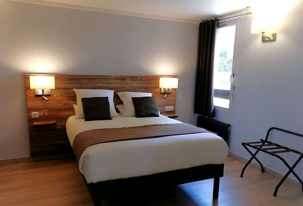 Brit Hotel Confort Pau Lons Zimmer foto