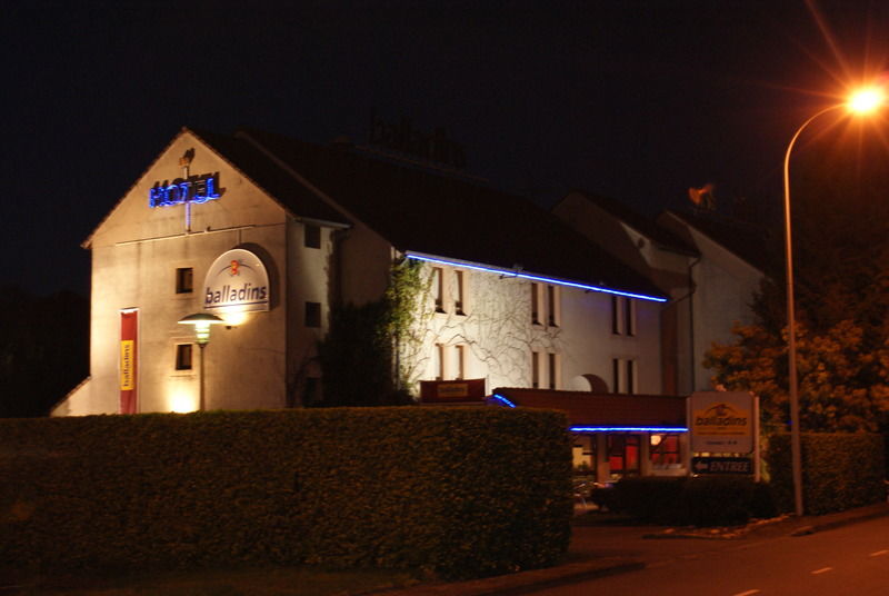 Brit Hotel Confort Pau Lons Exterior foto