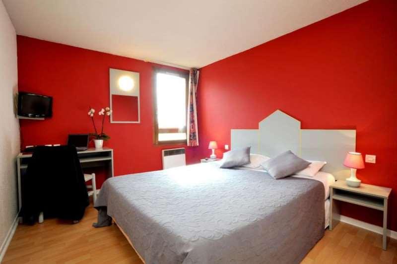 Brit Hotel Confort Pau Lons Zimmer foto